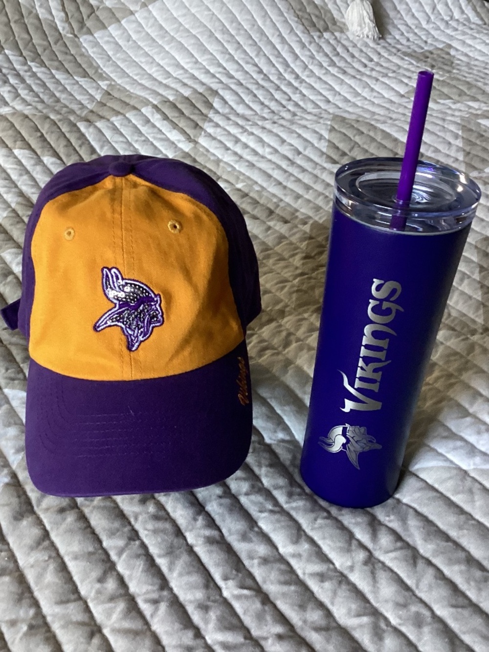 New Minnesota Vikings NFL cap & stainless steel insulated purple travel tumbler